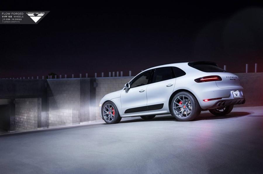  Porsche Macan Turbo by Vorsteiner 2015 года  (фото 4 из 9)